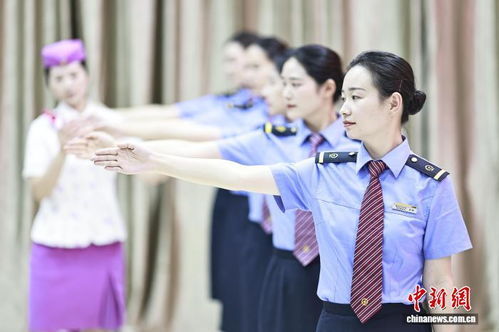 重慶客運員開展服務禮儀培訓，全力備戰國慶假期會展會務服務